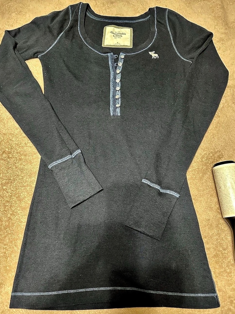 VTG Abercrombie & Fitch Navy Blue Henley Top Crystal Buttons Silver Glitter Logo